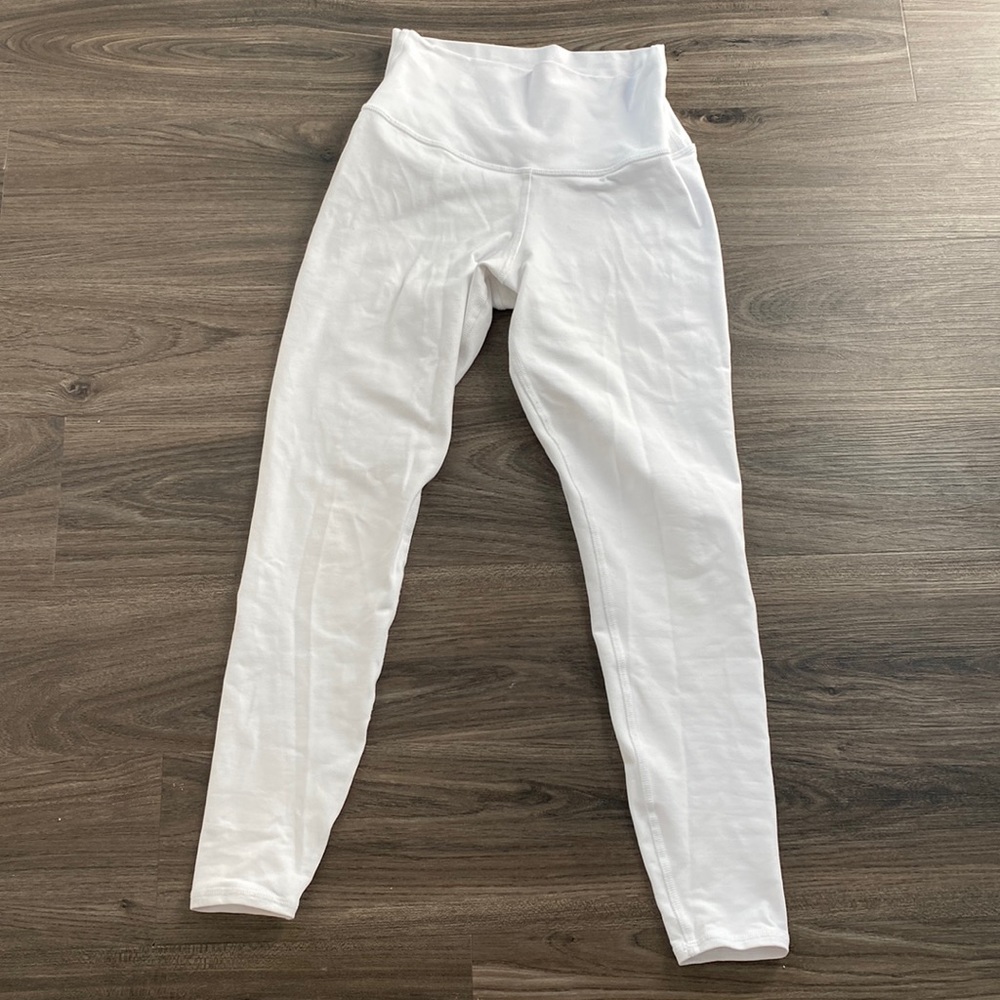 White Alo Leggings